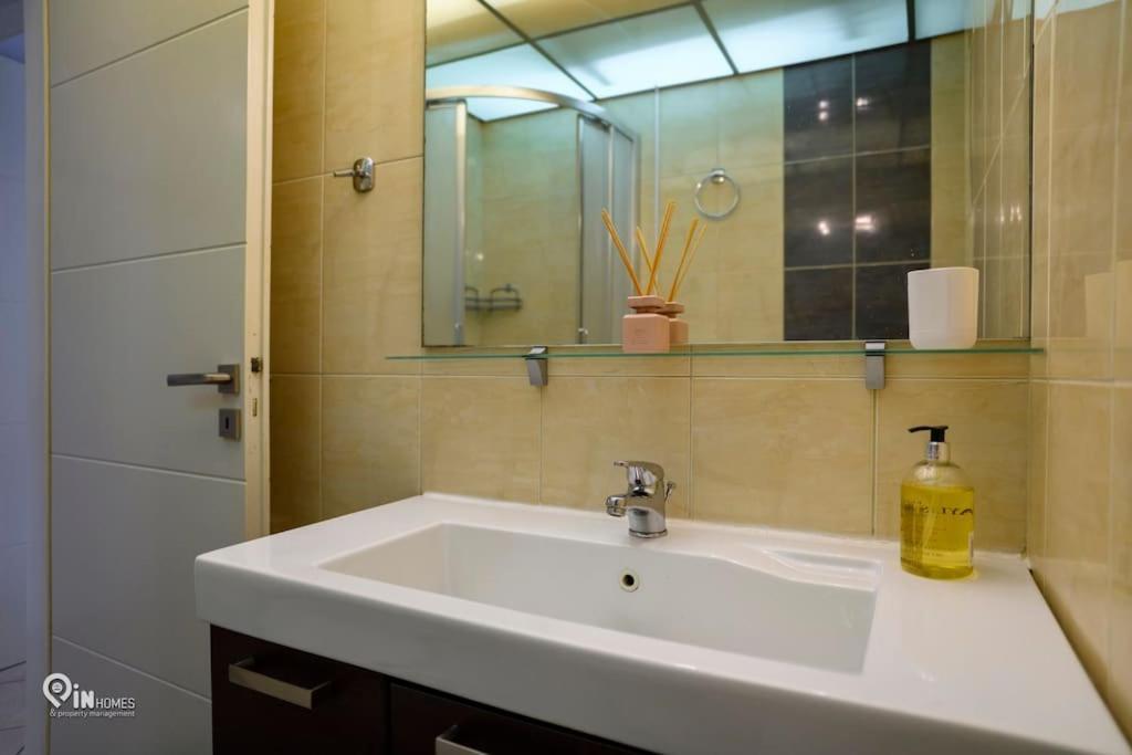 Apartamento Thyme Out In Atenas Exterior foto