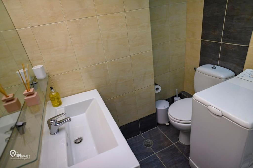 Apartamento Thyme Out In Atenas Exterior foto